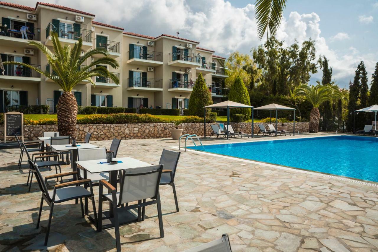 Antonia Hotel Vlachata ภายนอก รูปภาพ